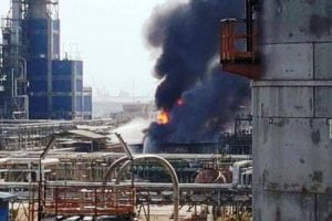 آتش‌سوزی پتروشیمی امیرکبیر ماهشهر کنترل شد